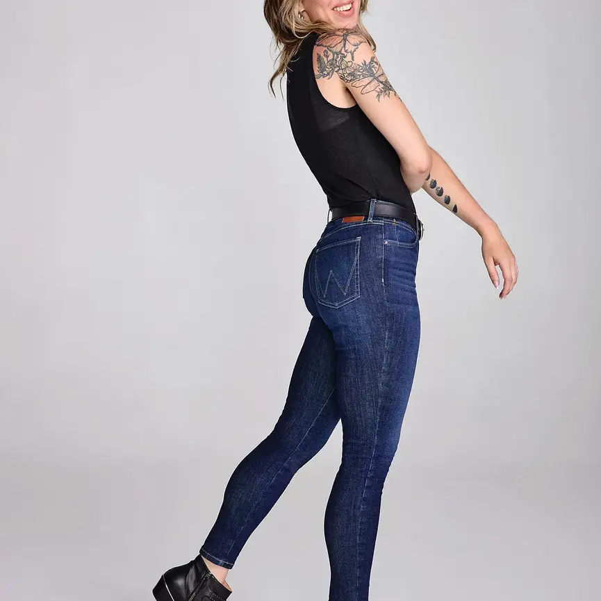 Bespoke High Rise Skinny Jean in Rae