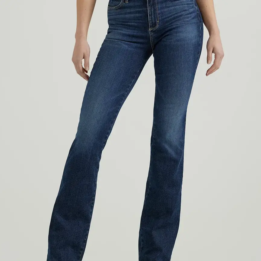 Bespoke High Rise Bootcut Jean in Lacey