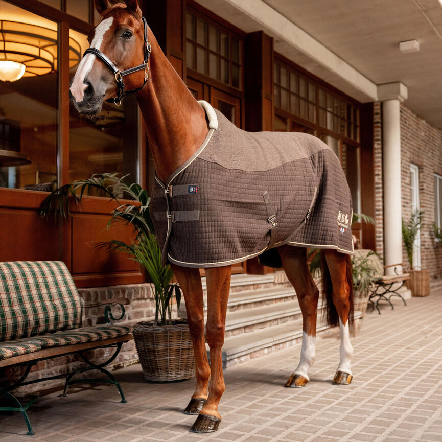 HIGH ALTITUDE WOOL AND WAFFLE THERMO COOLER