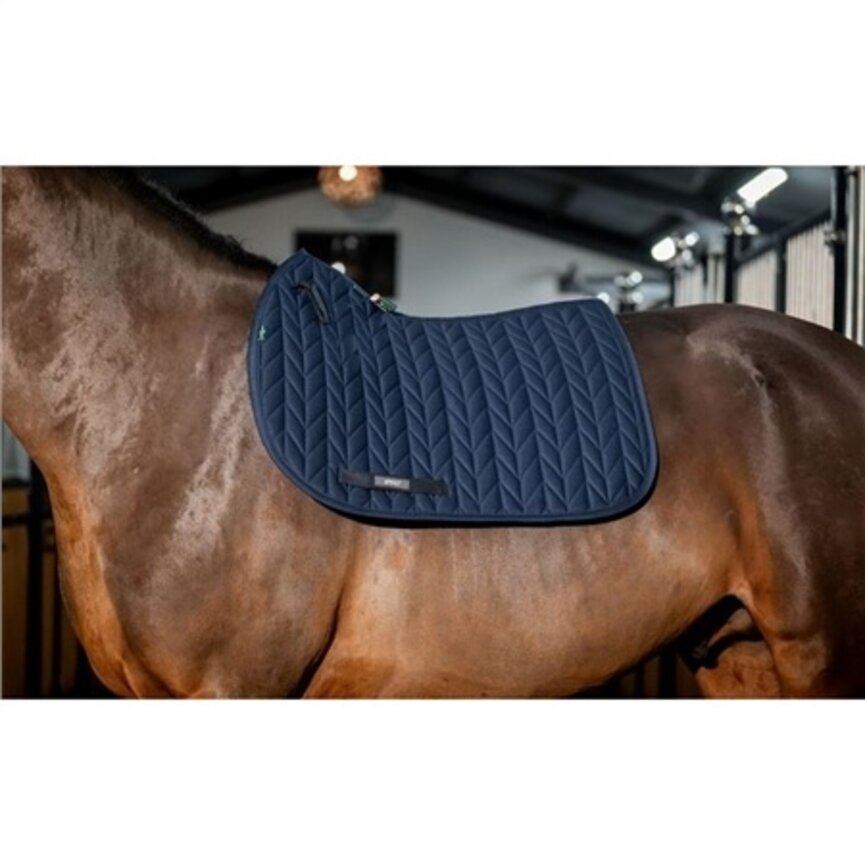 Close Contact Saddle Pad