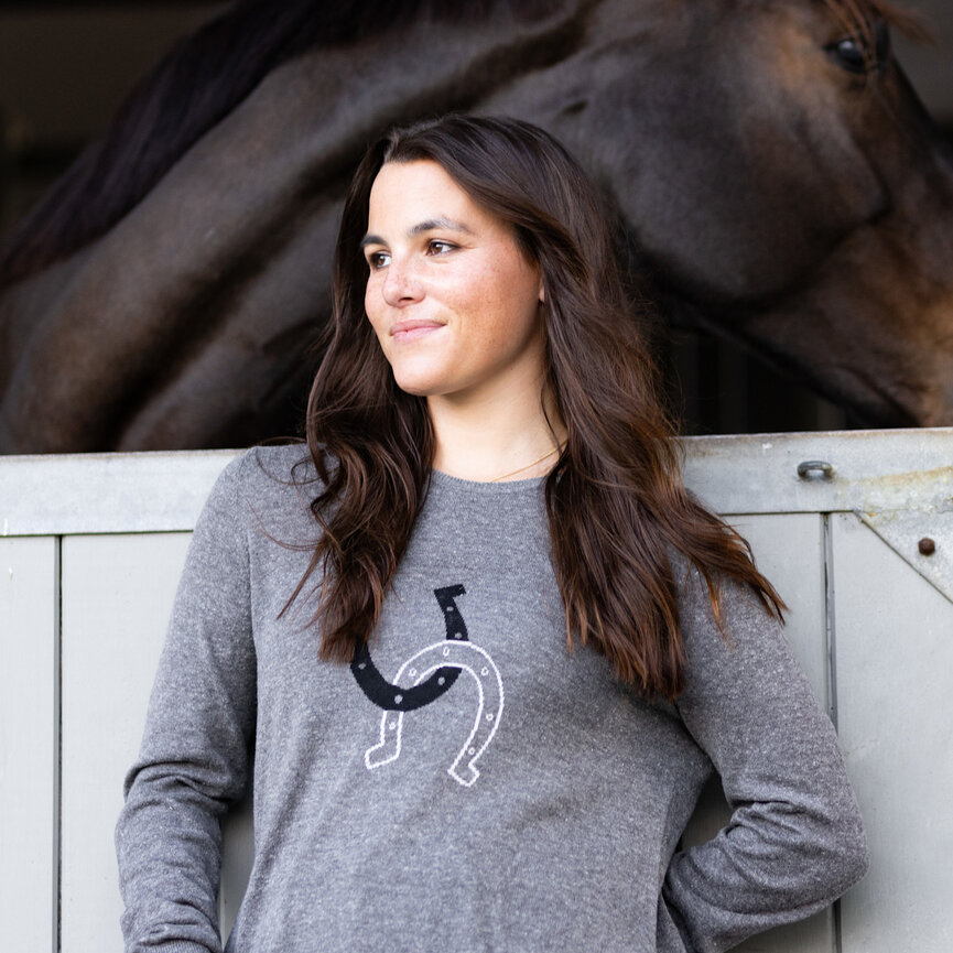 HORSESHOE SWEATER
