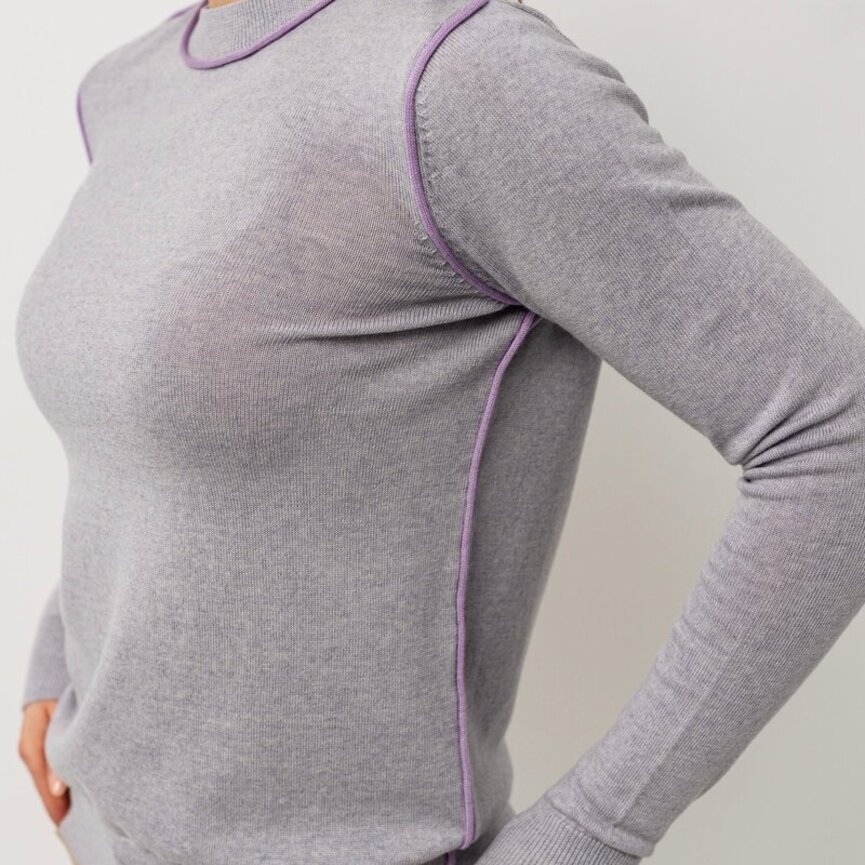 CONTRAST CREWNECK SWEATER