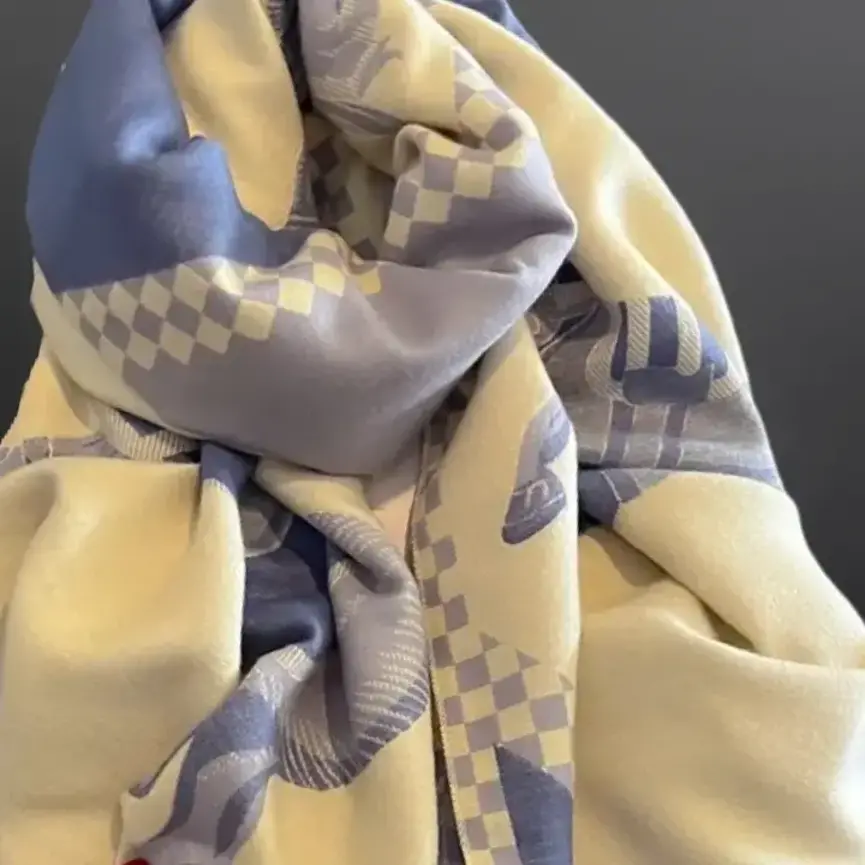 Equestrian Saddle Blanket Horse Winter Scarf