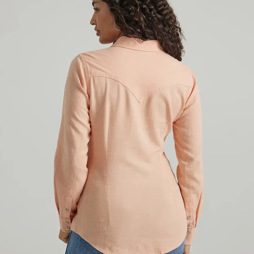 WOMEN'S RETRO® LONG SLEEVE SOLID WESTERN SNAP SHIRT IN PEACH