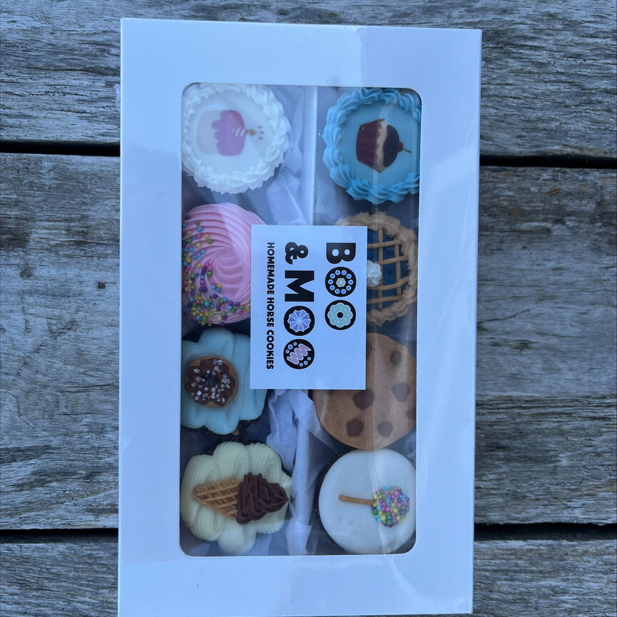 ASSORTED 8 PACK OF COOKIES