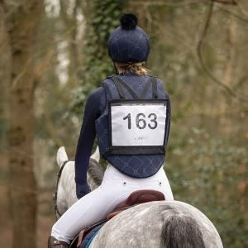 QHP Number Bib with Zipper (Black)
