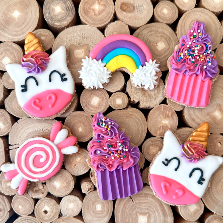 THE BLISSFUL EQUESTRIAN ICING COOKIES