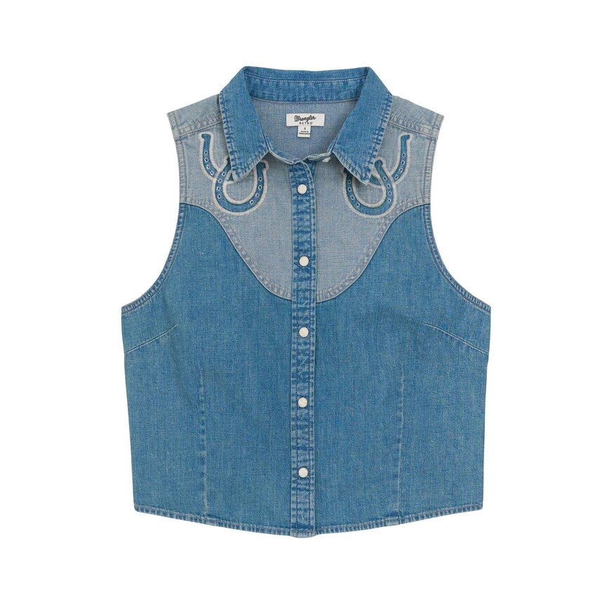 Woman's Retro Vintage Sleeveless Denim Snap Shirt - Light Denim