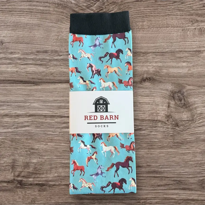 RED BARN SOCKS PETITE/YOUTH SIZE