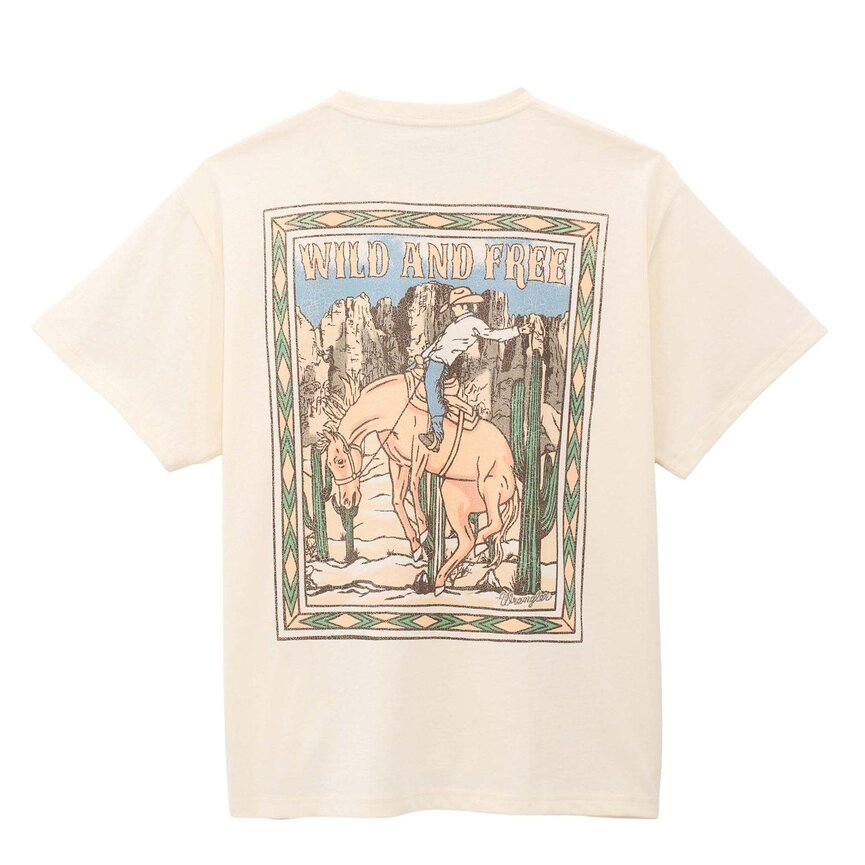 Woman's Retro Graphic Short Sleeve T-Shirt - Wild & Free