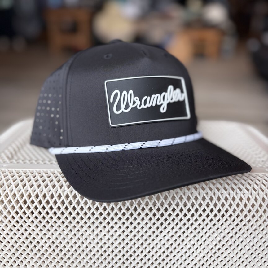 CIRCUIT HAT IN BLACK