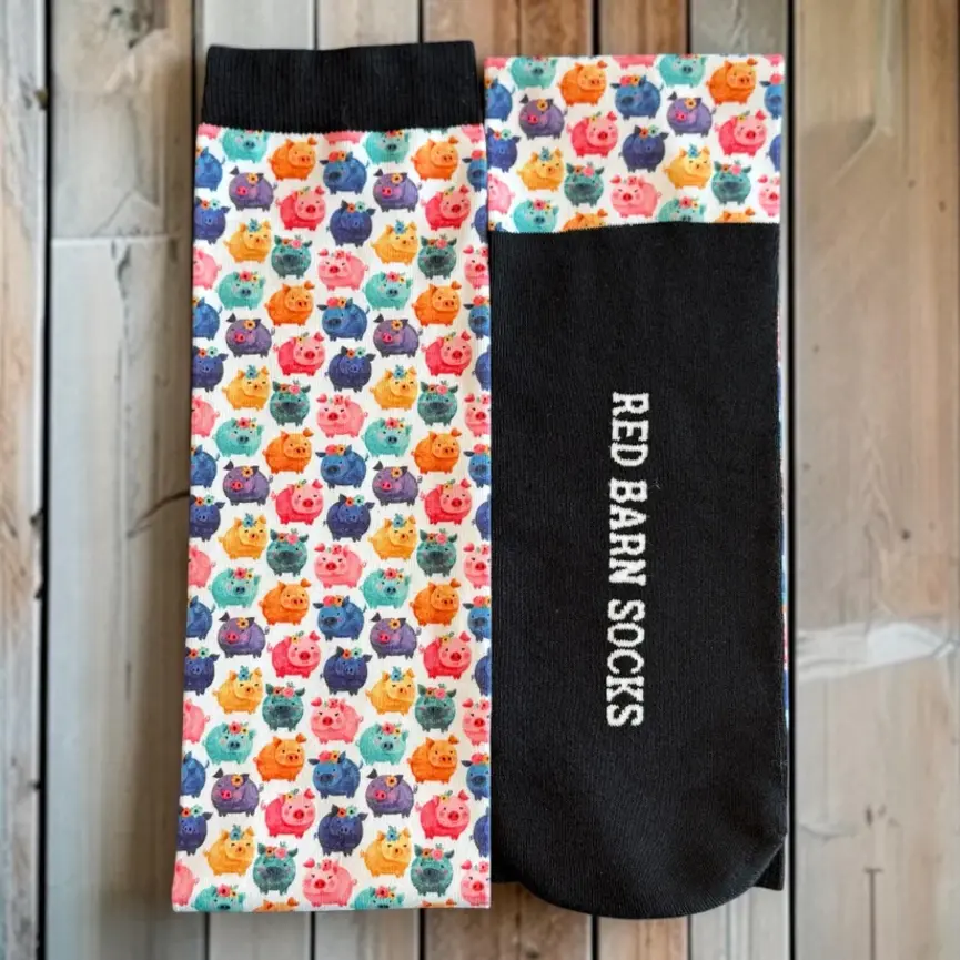 RED BARN SOCKS PETITE/YOUTH SIZE