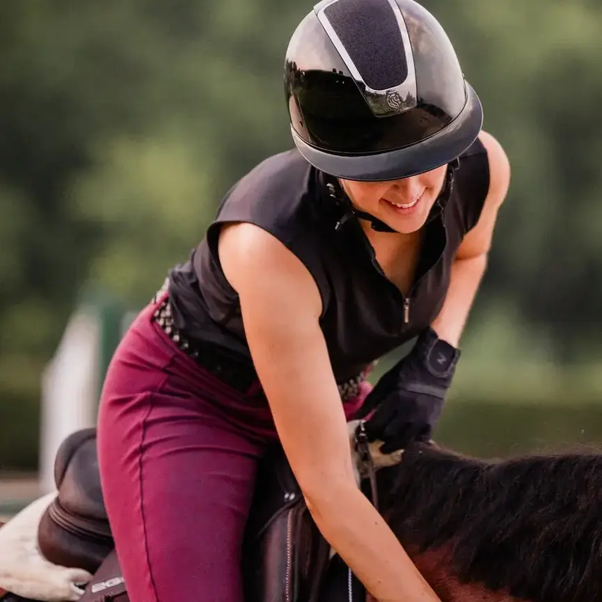 Crown Glossy Mips Riding Helmet - Black/Black Shimmer