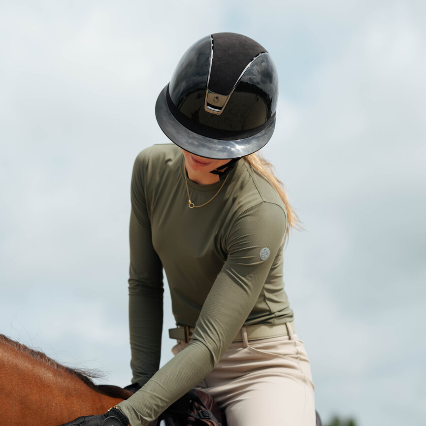 GLOBE TROT PERFORMANCE TOP