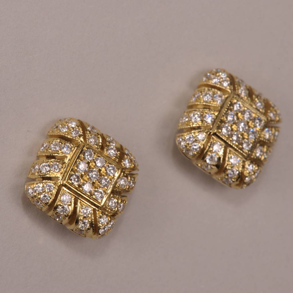 18k Yellow Gold And Diamond Earrings Weave Design 18k Yellow Gold And Diamond Earrings Weave Design