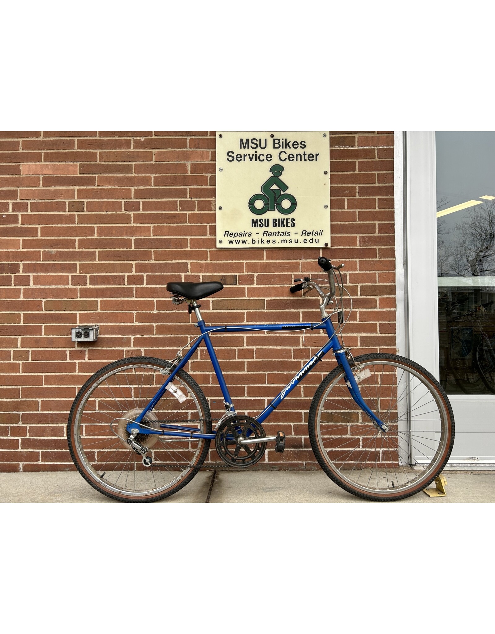 huffy savannah comfort touring bike