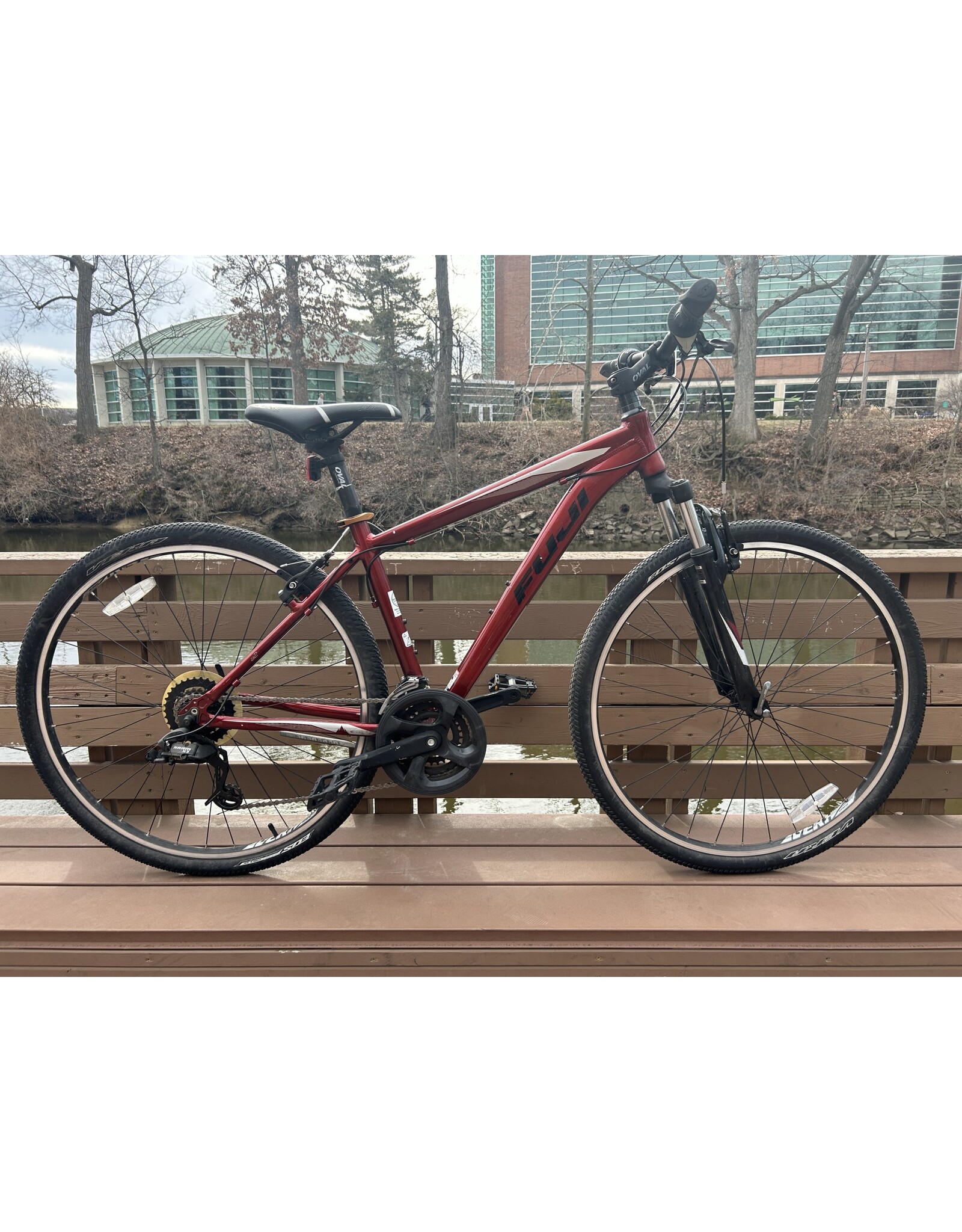 Fuji Traverse, 16in/S, Red