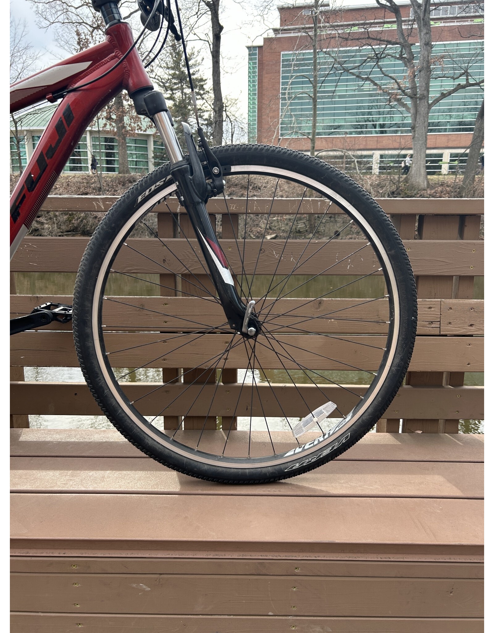 Fuji Traverse, 16in/S, Red