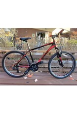 Giant Revel, Red/Black, 18 in, Medium