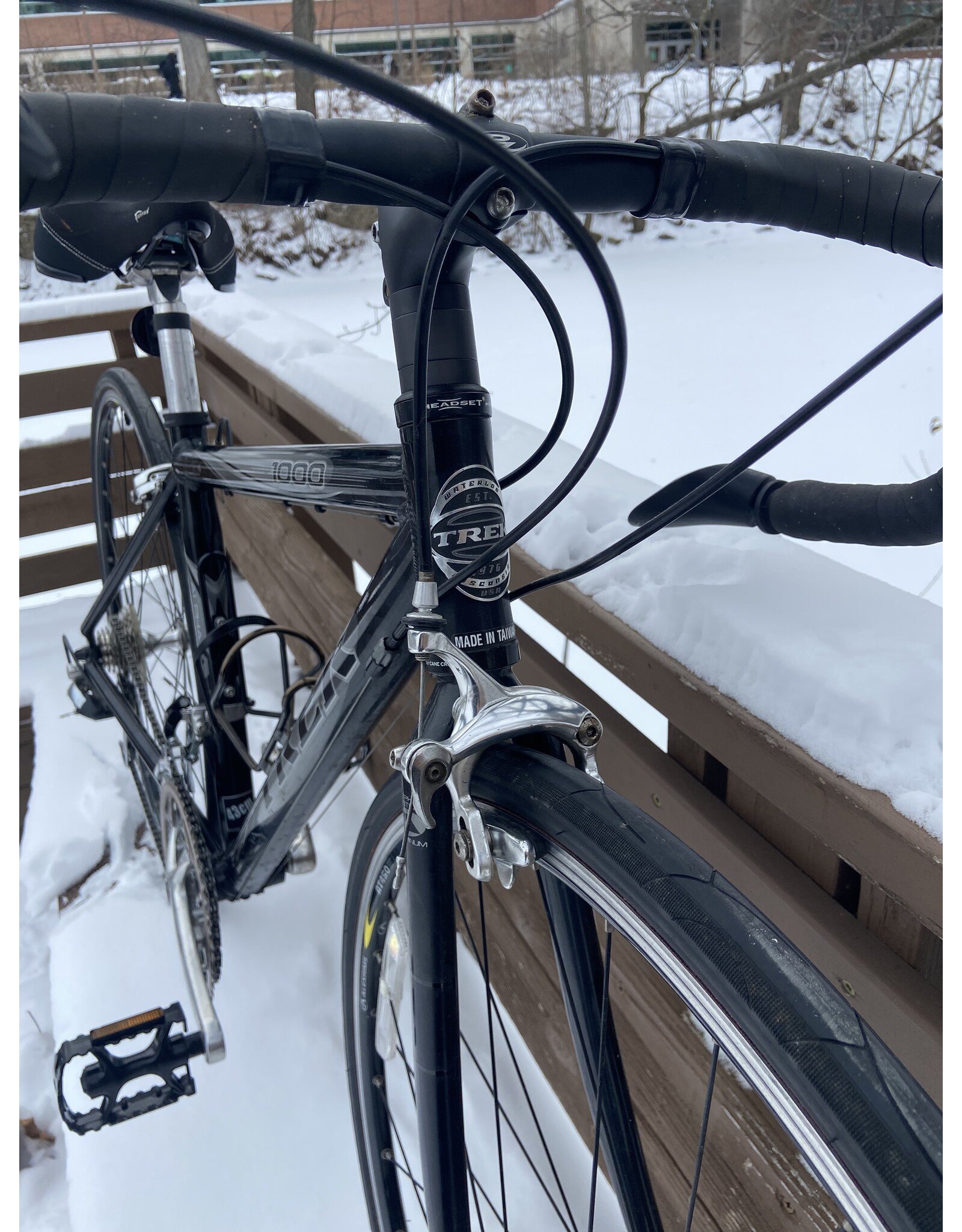 Trek 1000, Black, 17in/43cm