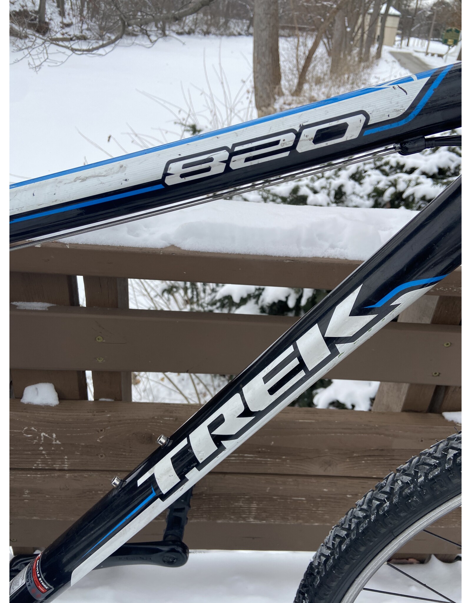 Trek, 820 ST, Black/White/Blue, 17in/M