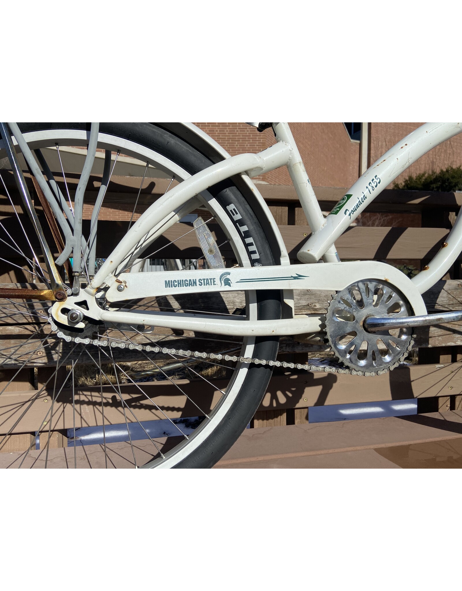 MSU Cruiser, 16 in/M, White