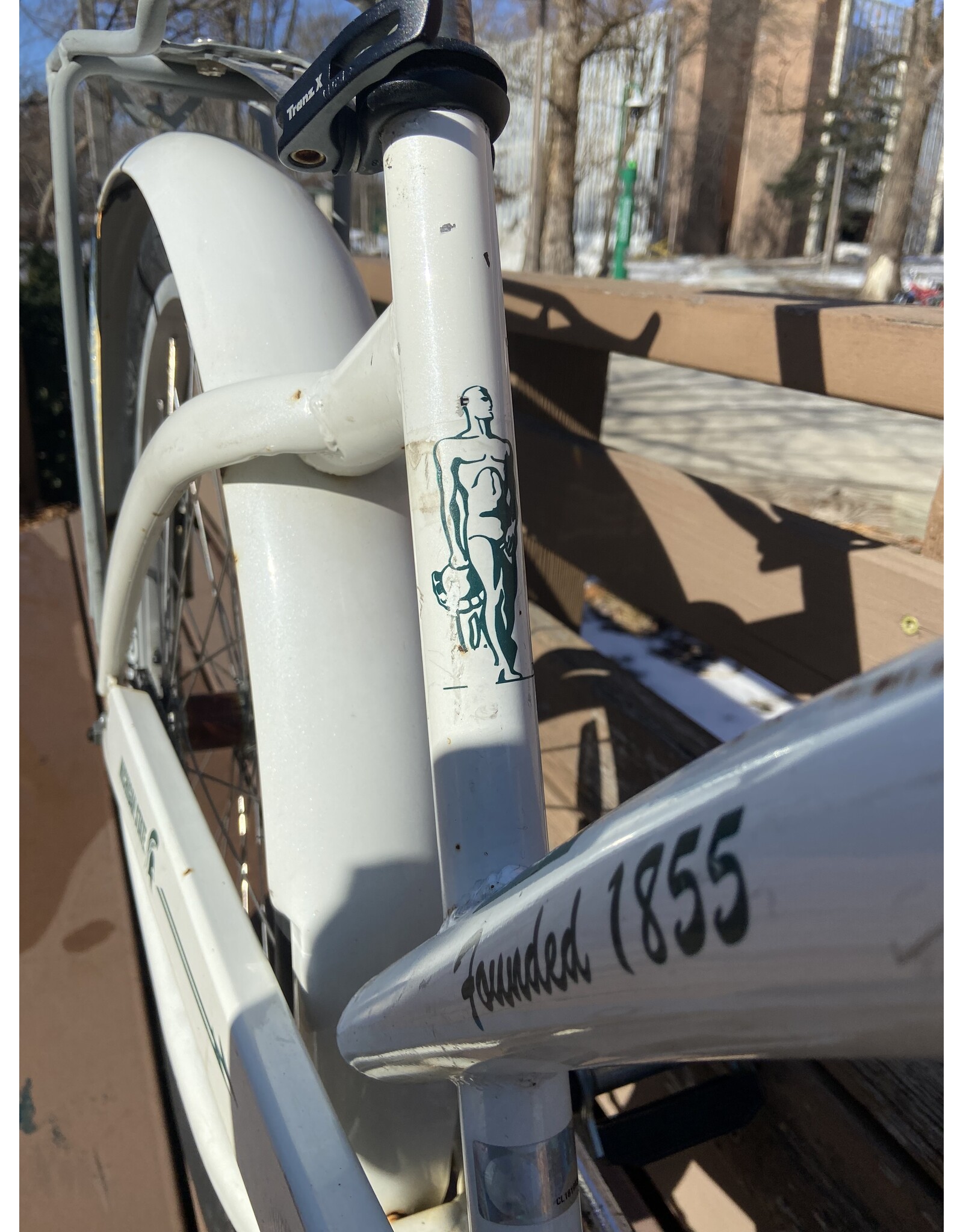 MSU Cruiser, 16 in/M, White