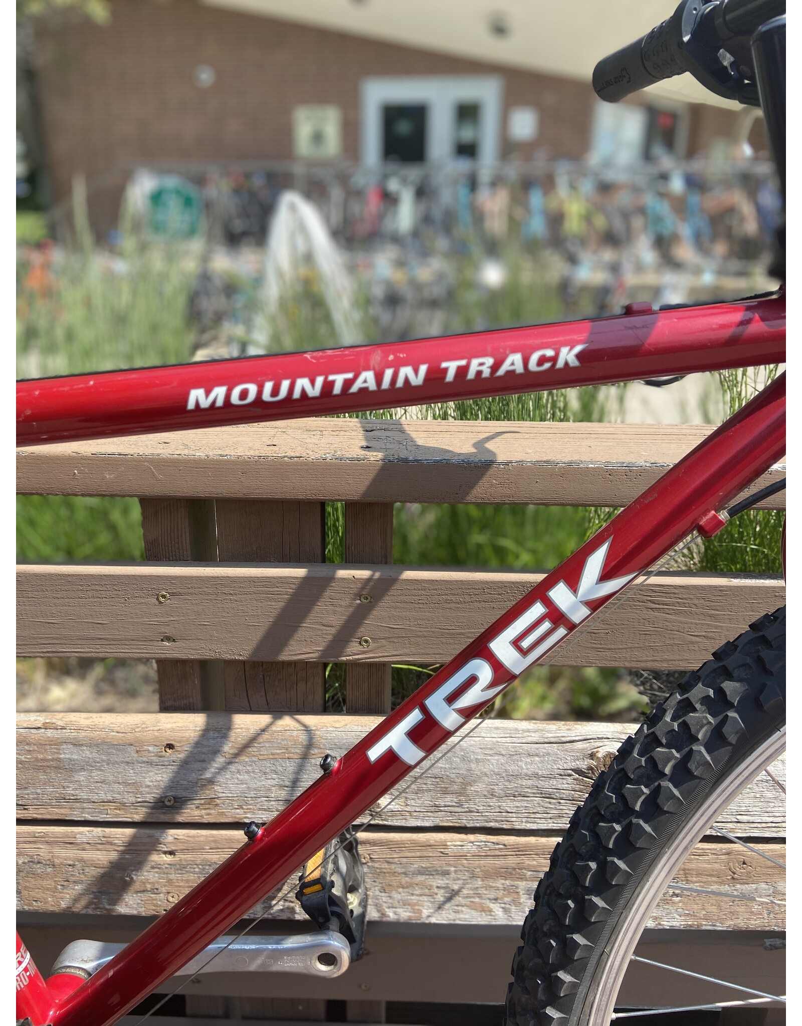 Trek, Mt Track 830, 18 in/L, Red