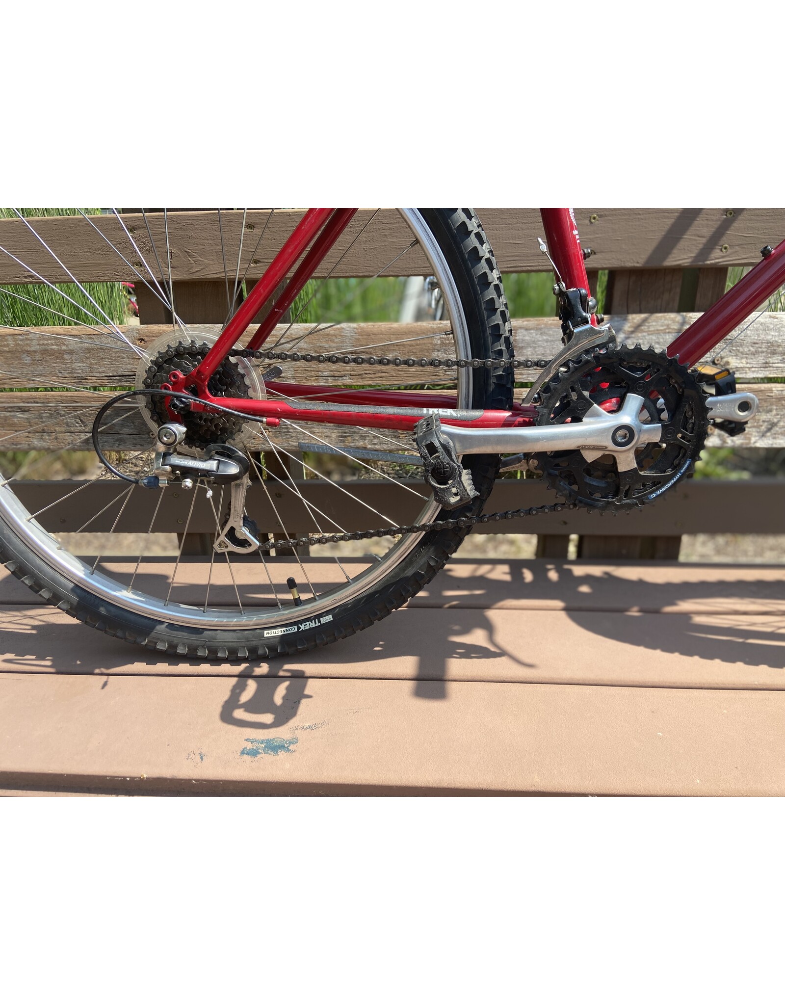 Trek, Mt Track 830, 18 in/L, Red