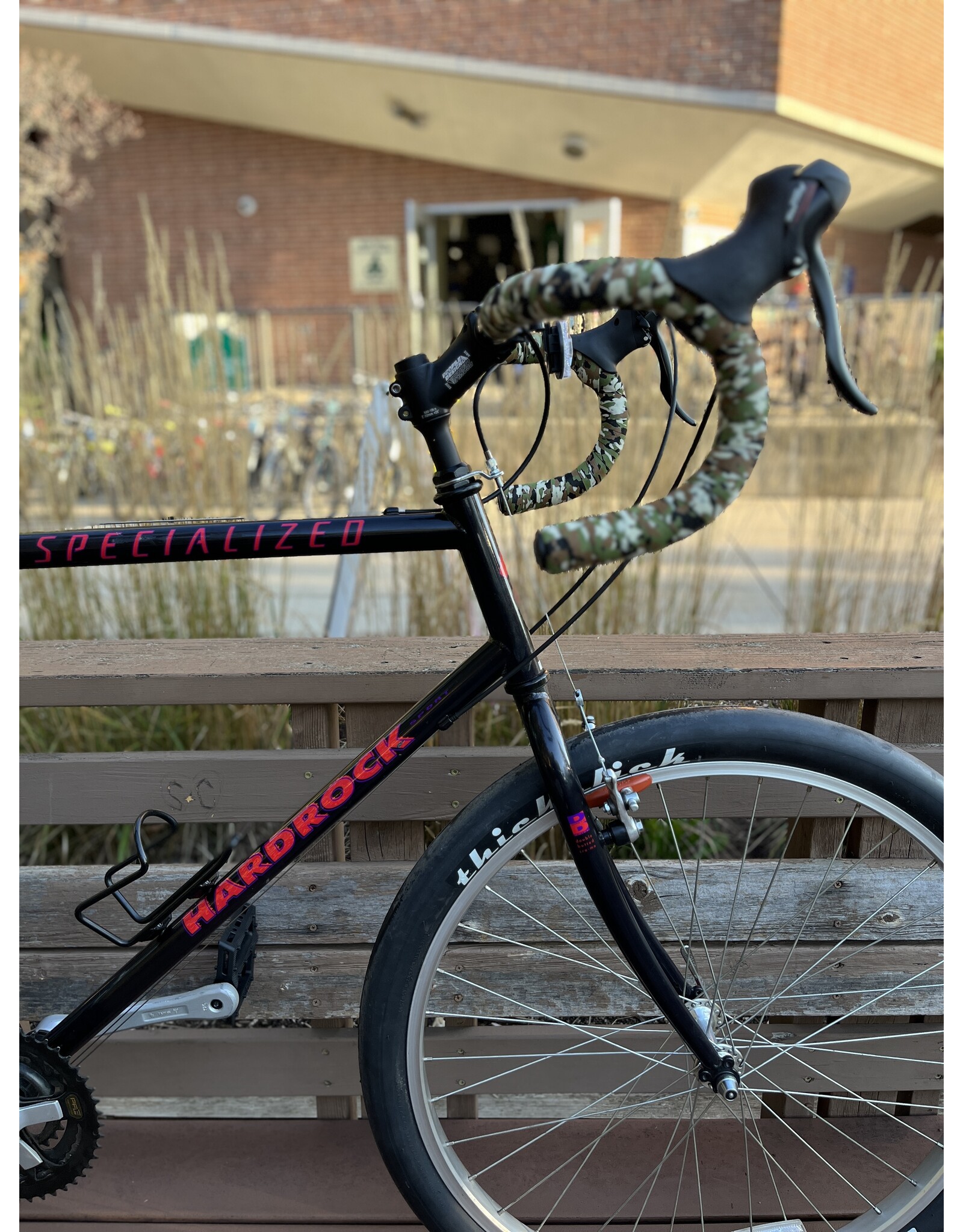 Specialized, Hardrock, Gravel, 22in/L, Black w/ red accents