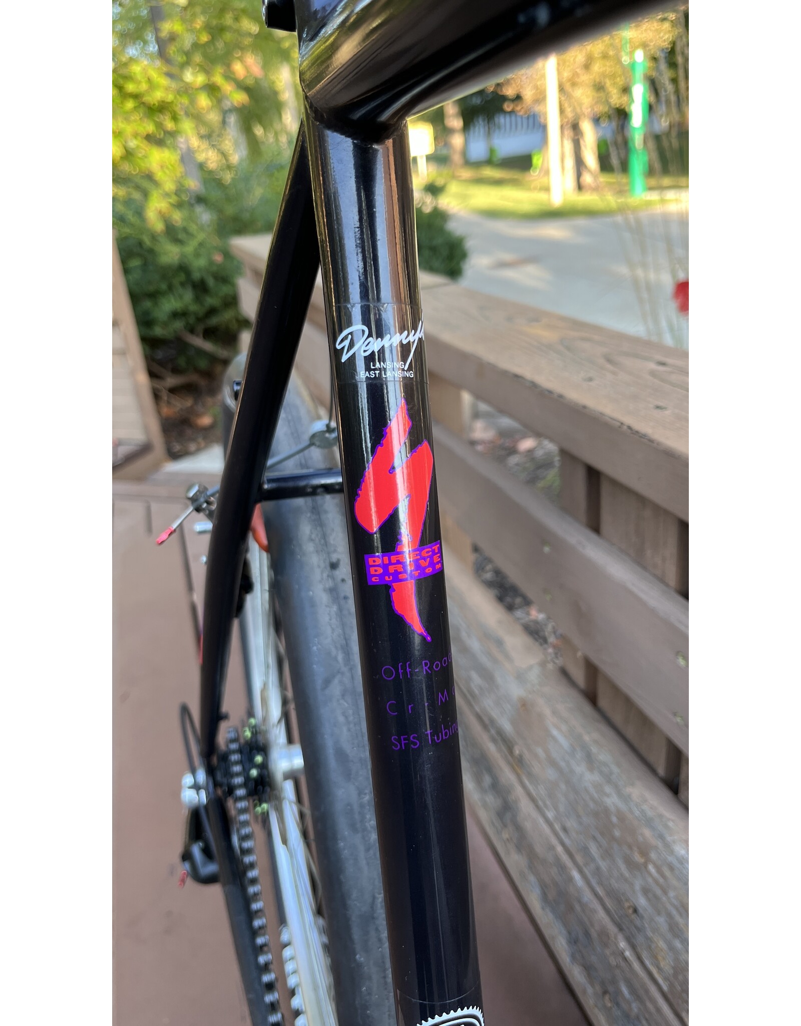 Specialized, Hardrock, Gravel, 22in/L, Black w/ red accents