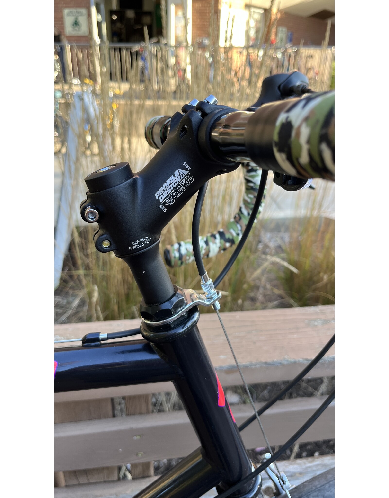 Specialized, Hardrock, Gravel, 22in/L, Black w/ red accents