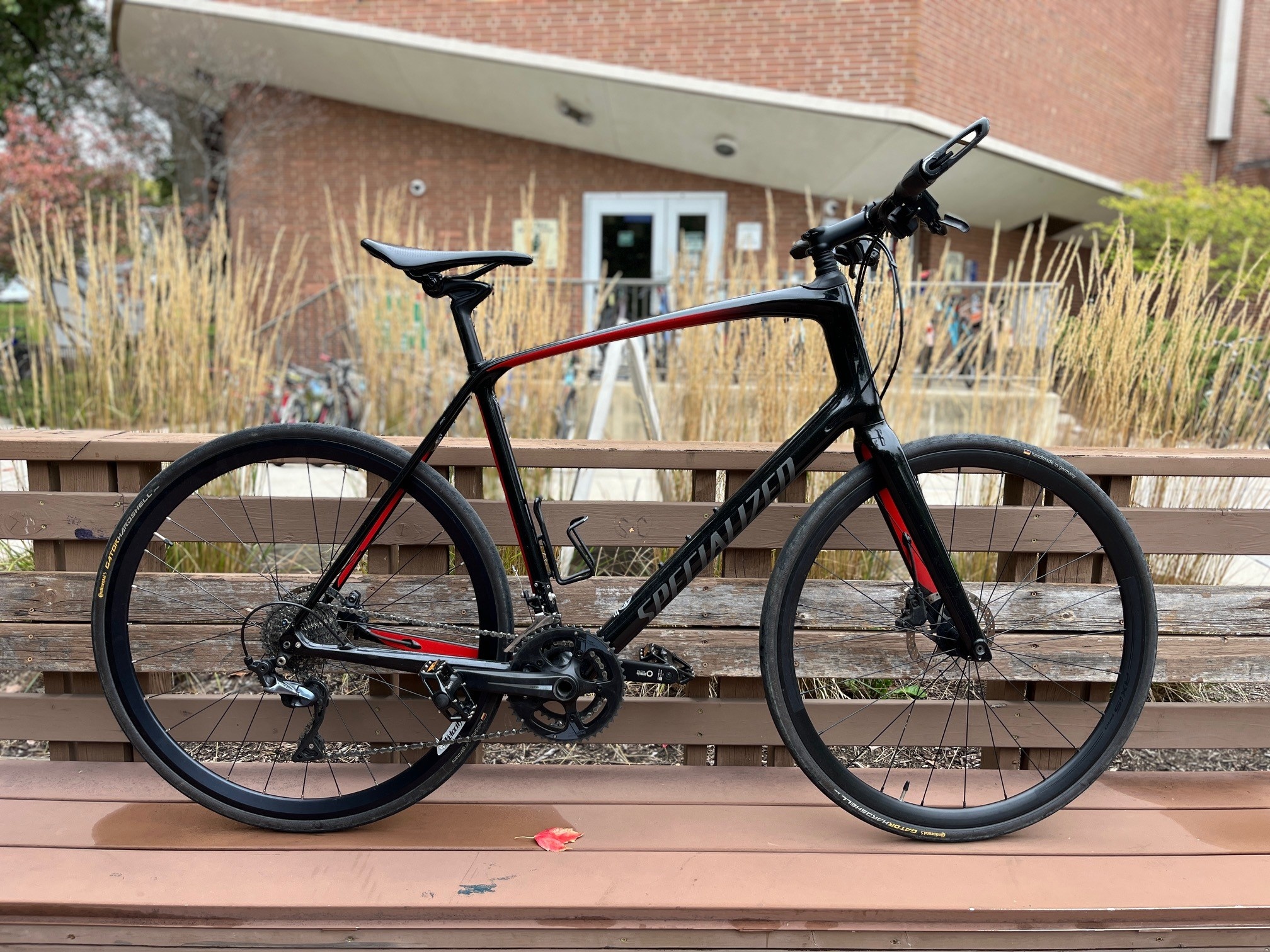 Specialized, Men's Sirrus Pro Carbon XL - black - red - MSU Bike