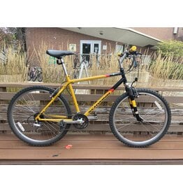 Schwinn, Mesa, 19in/M, Custard - black