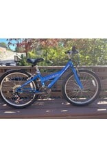 Trek 220, 24 in wheels, blue, Sm