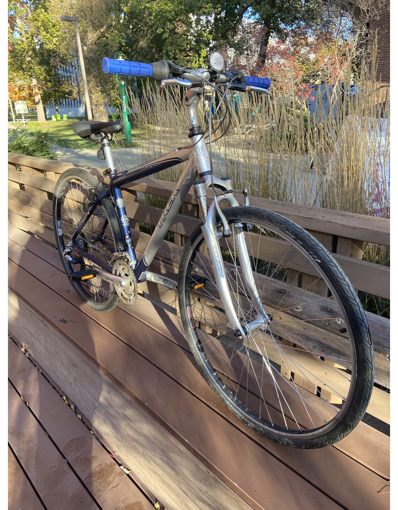 Trek, 7100, 17.5/M, Blue