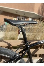 Giant, ATX, Black, 18in/M