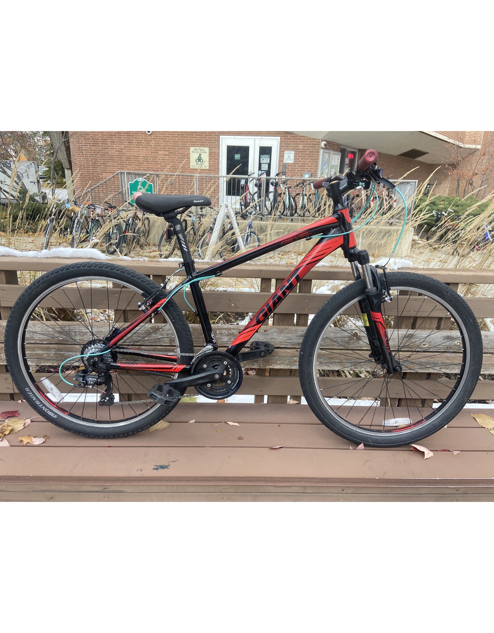 Giant, Revel, Black/Red, 16/S