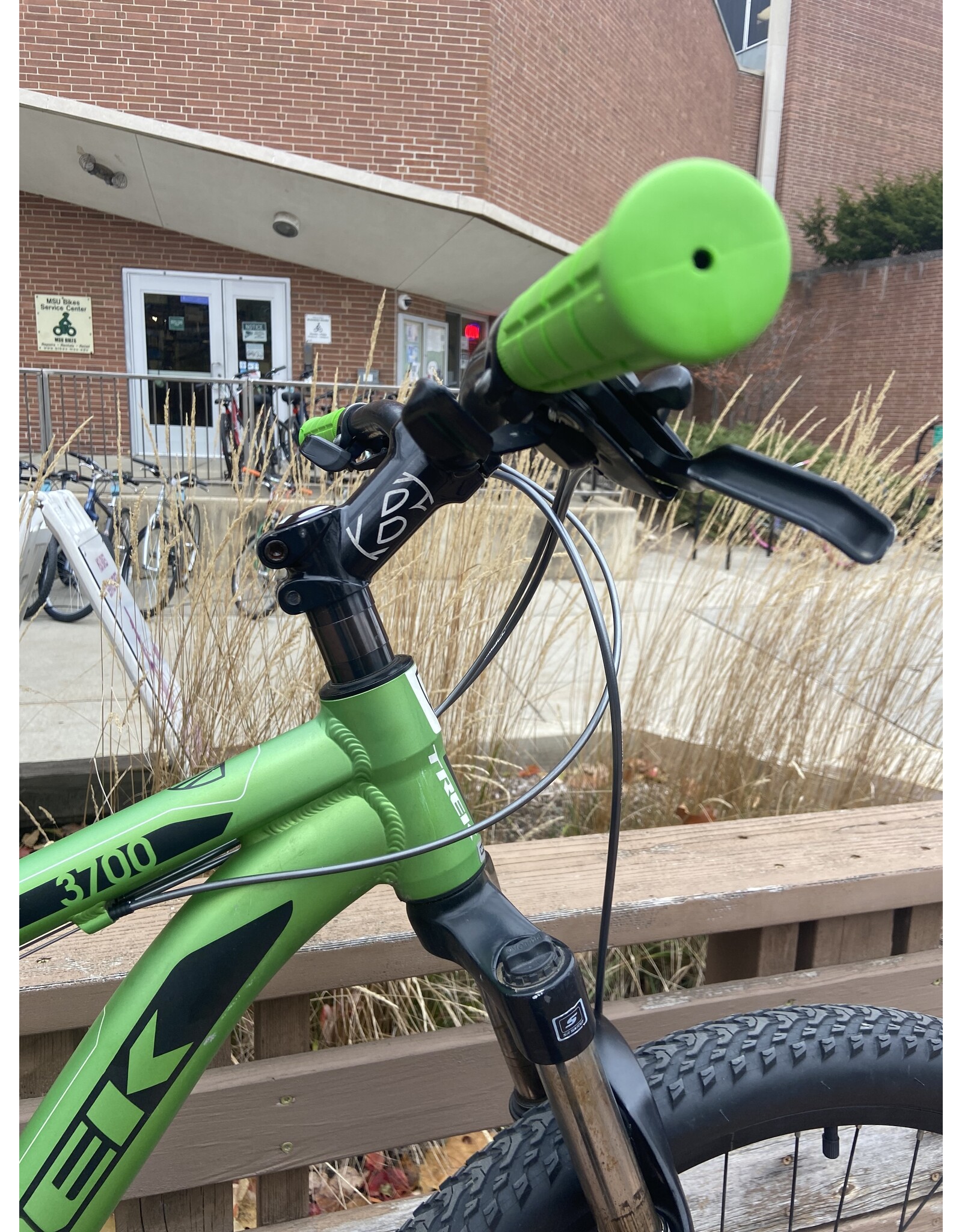 Trek, 3700, 16/M, Green