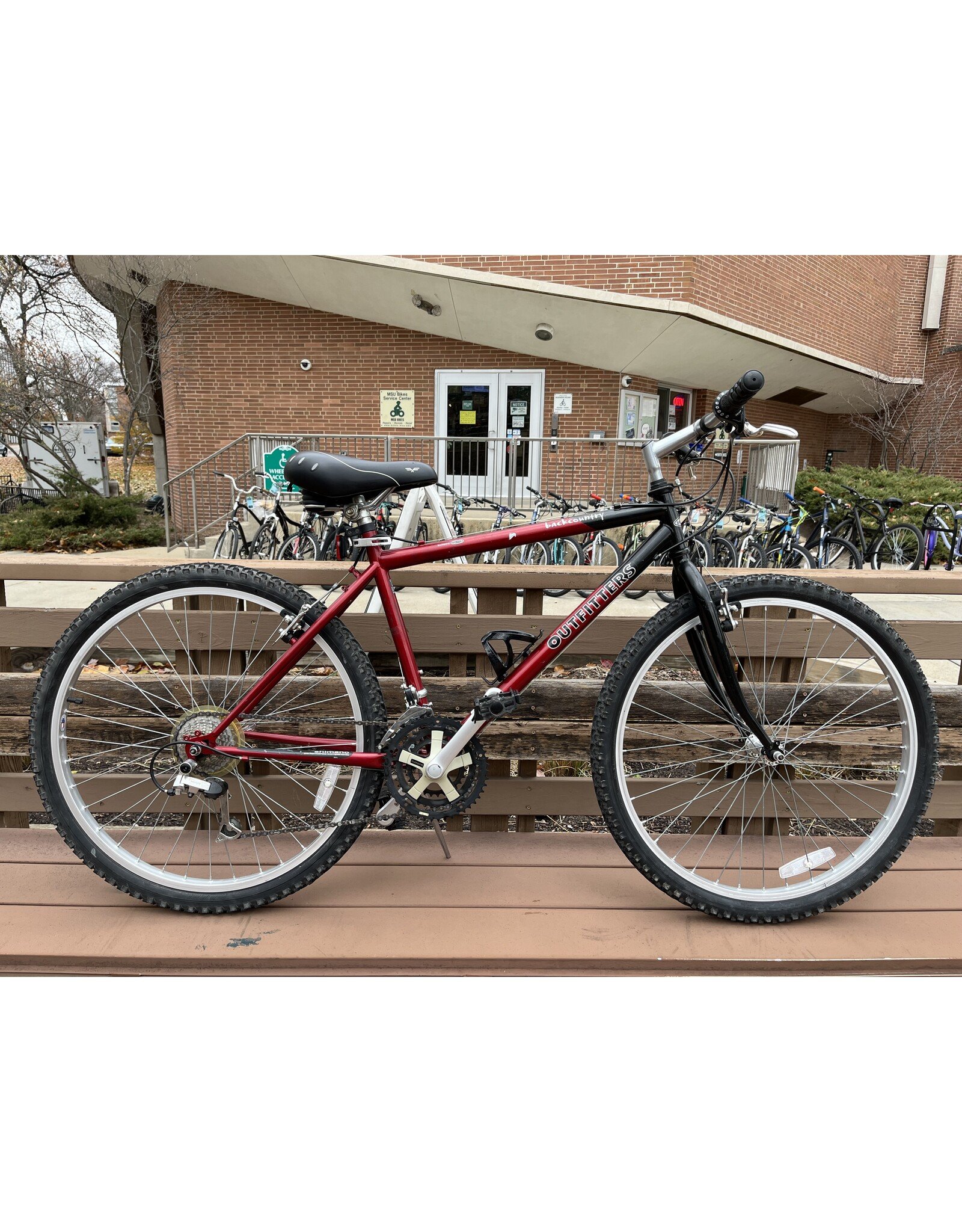 Outfitters Backcountry, Red, 17in/M