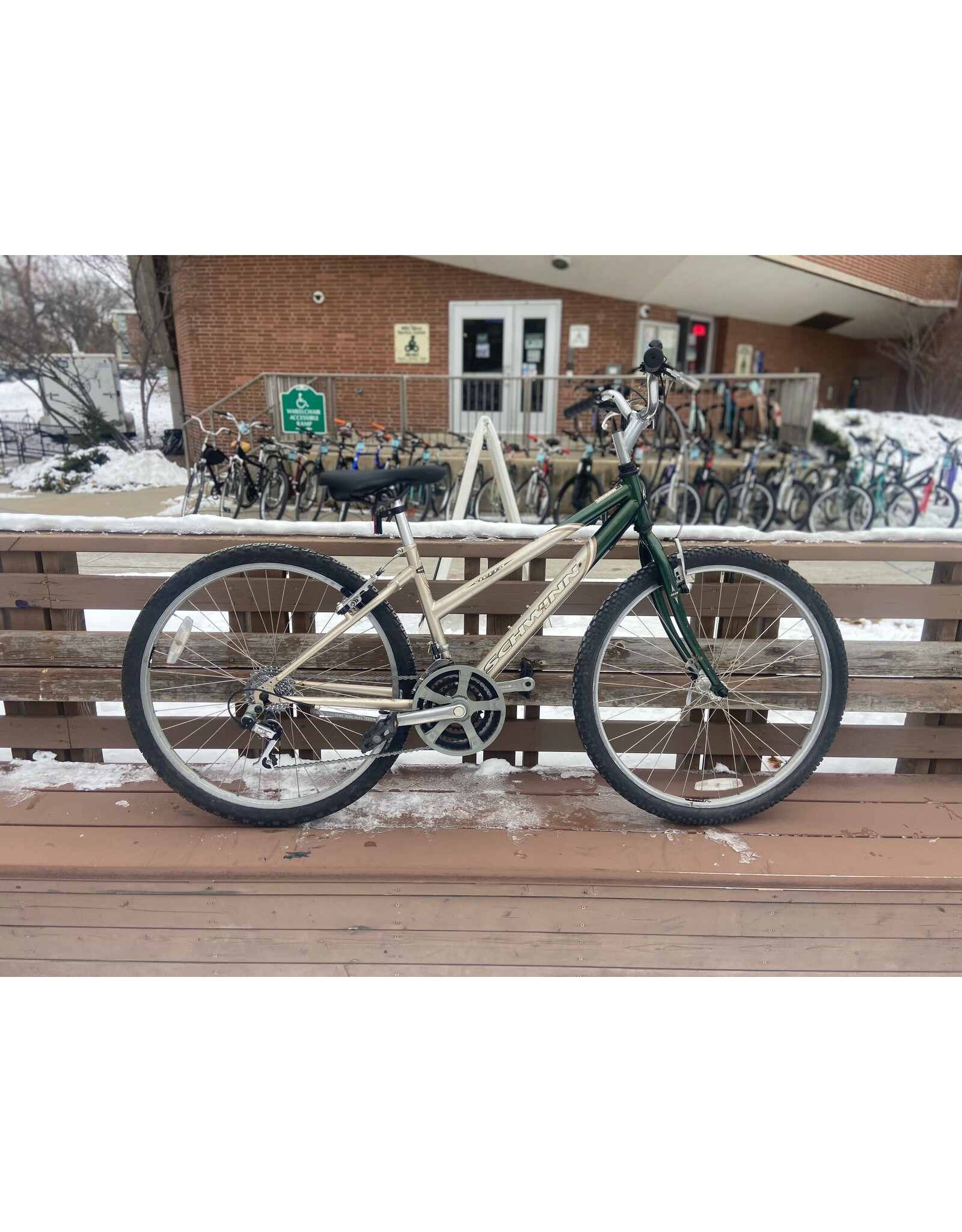 Schwinn, Sierra, Sil/Grn, 15 in/S