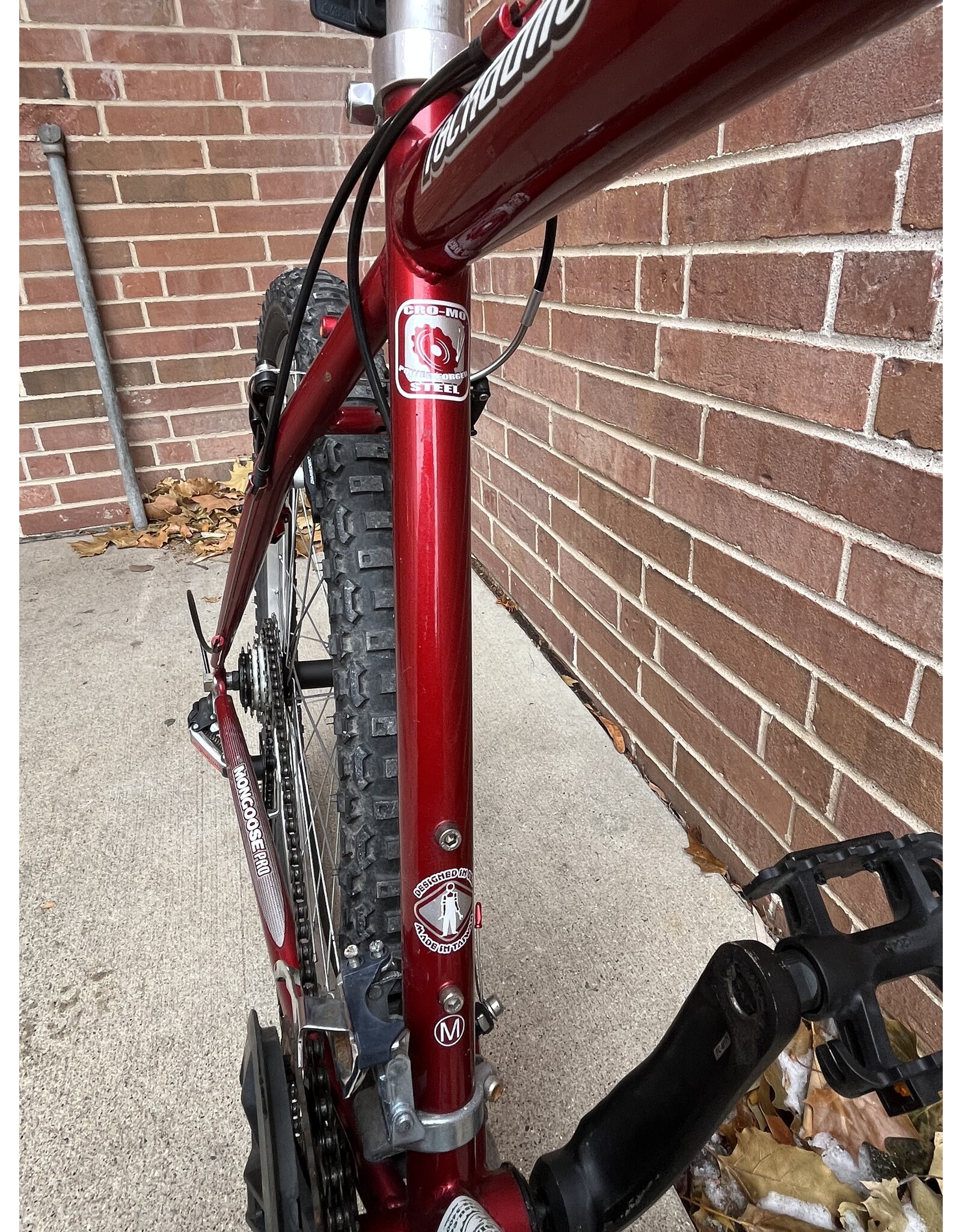 Mongoose Pro Rockadile, Red/Silver, 17.5in/M