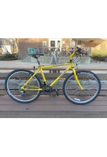 Giant, Iguana, 17.5/M, Yellow