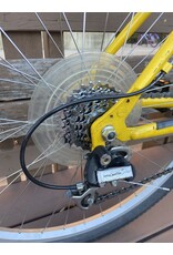 Giant, Iguana, 17.5/M, Yellow