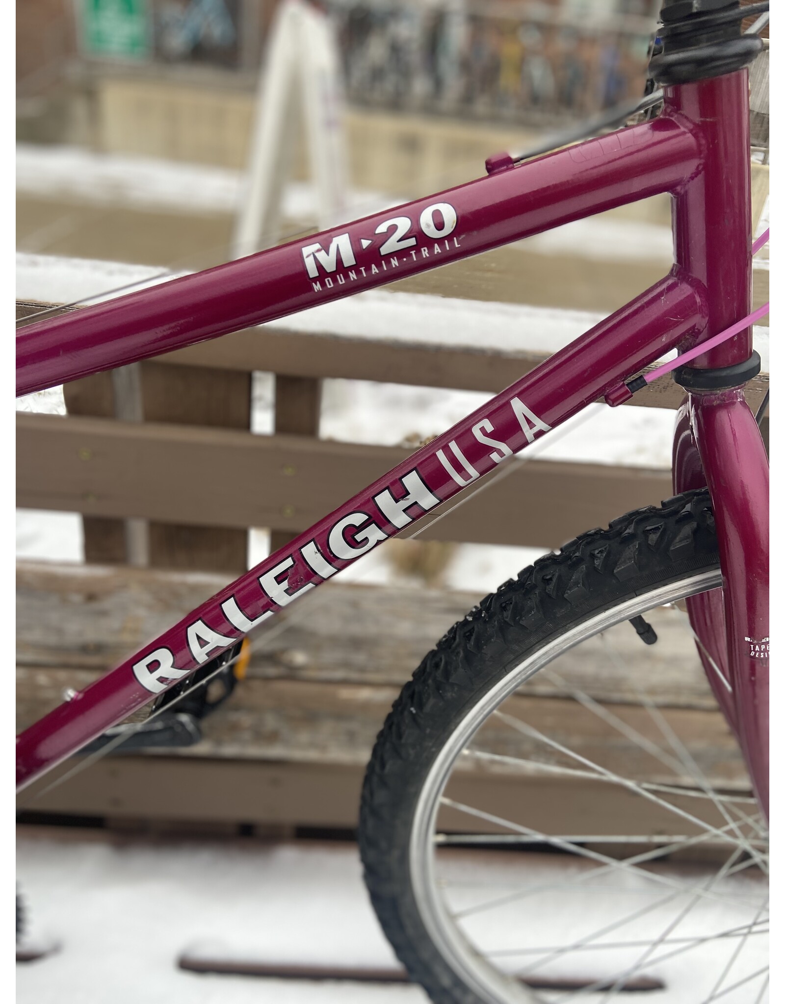 Raleigh, M-20, 18.5/M, Maroon