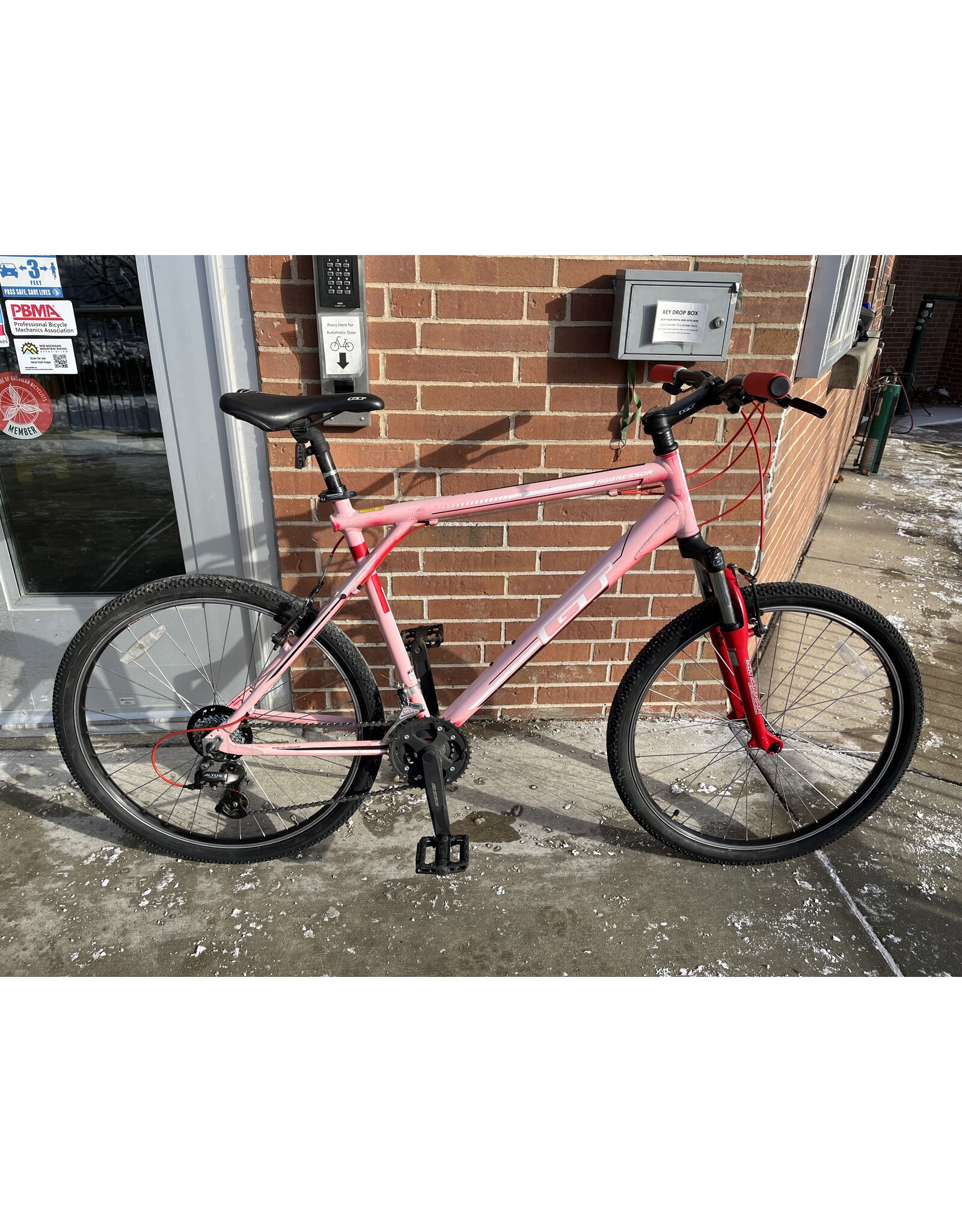 GT Aggressor 3.0, Pink/Sunfade, XL