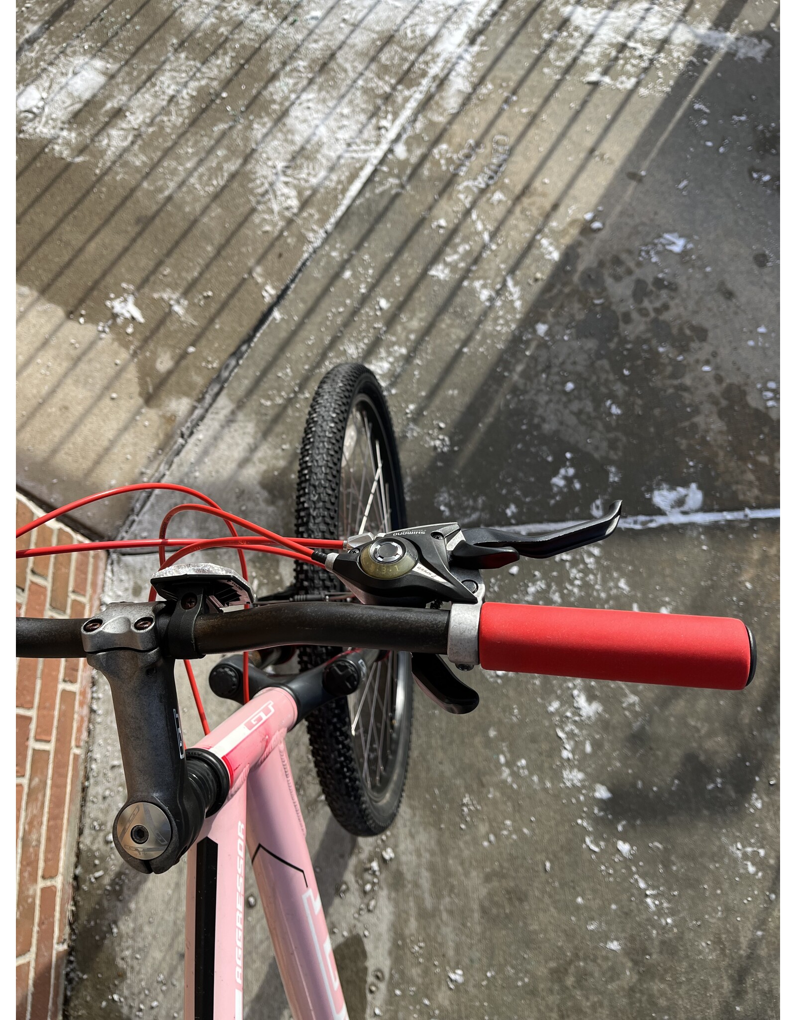 GT Aggressor 3.0, Pink/Sunfade, XL