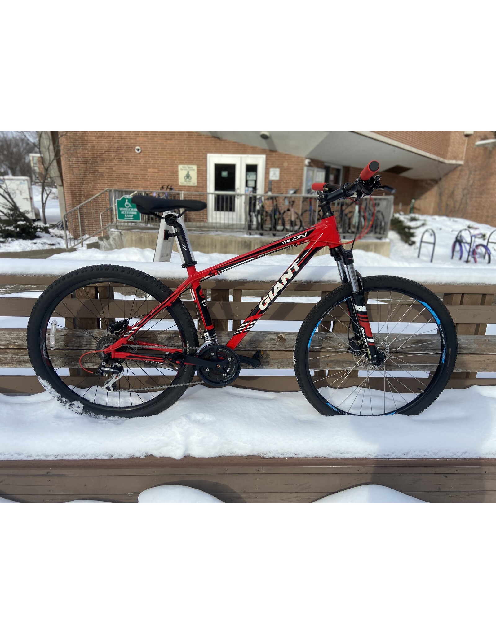 Giant, Talon, 17/M, Red