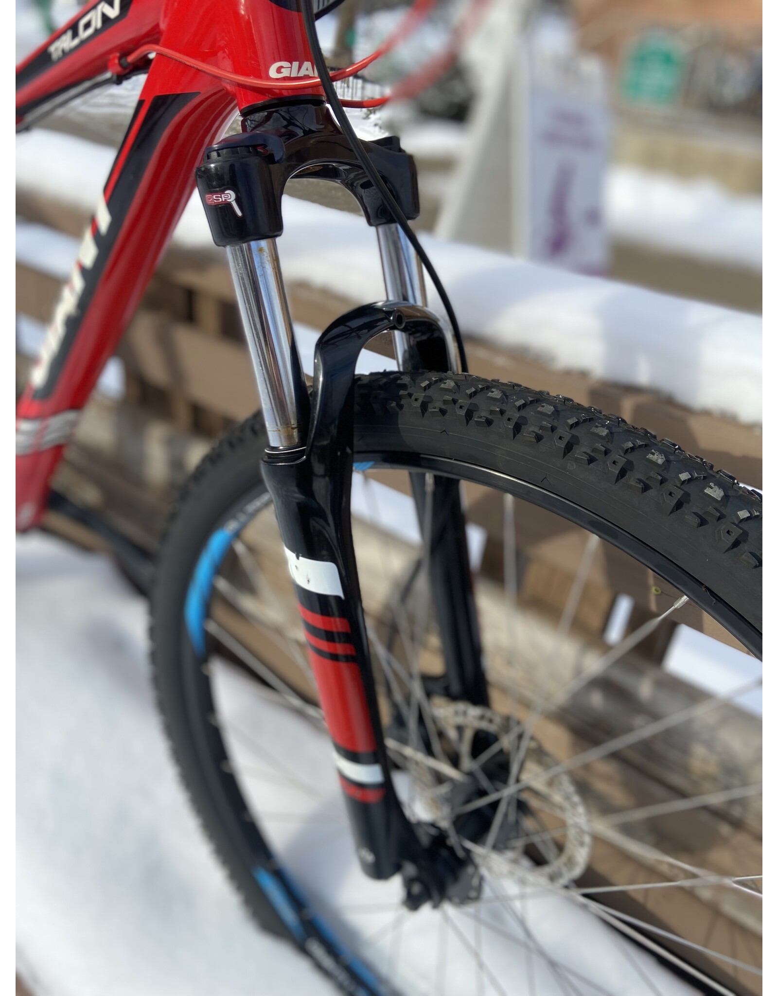 Giant, Talon, 17/M, Red