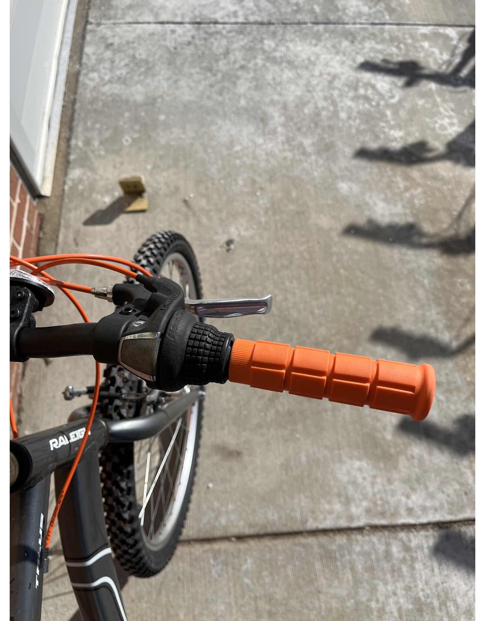 Raleigh Talus, Grey/Orange, 22in/XL